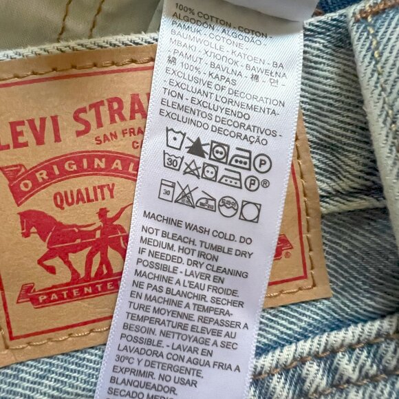 NWT! Levi's Icon Long A-line Mid-Rise Skirt Size 10 Not In The Mood Light Wash - Picture 7 of 7